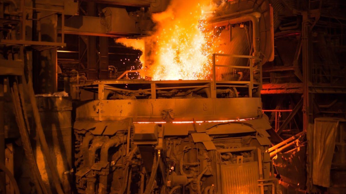 Foundries using refractory products